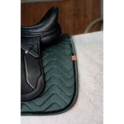 EQUITHÈME Schabracke Glossy Dressur Altrosa Warmblut -Reitsportbedarf Geschäft ekkia 204 765 009 det1.26df5e 4