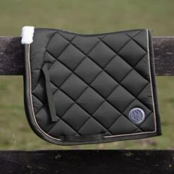 Harry's Horse Schabracke Heritage III Dressur Schwarz 39 Harry's Horse Schabracke Heritage III Dressur Schwarz -Reitsportbedarf Geschäft hh 32000041 olijf.bcbe20 2