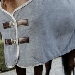 Kentucky Horsewear Kentucky Abschwitzdecke Heavy Grau -Reitsportbedarf Geschäft kentucky fleecedeken heavy grey 2.de6107
