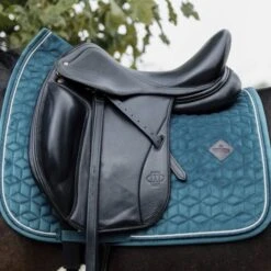 Kentucky Horsewear Kentucky Schabracke Samt Dressur Lila -Reitsportbedarf Geschäft kentucky zadeldekje velvet dressuur emerald.eef87f