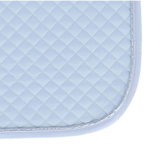 Kerbl Schabracke Classic, Schwarz/Gold/Schwarz Dressur 7 Kerbl Schabracke Classic, Schwarz/Gold/Schwarz Dressur – Bild 5